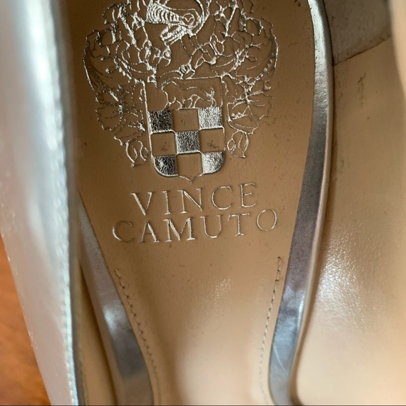 Vince Camuto Heels - Picture 4 of 7